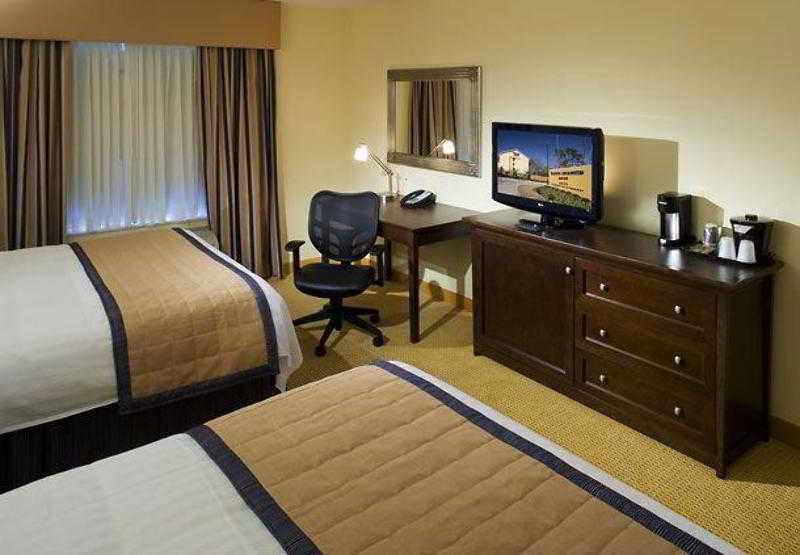 Fairfield Inn & Suites Houston Intercontinental Airport Exterior photo
